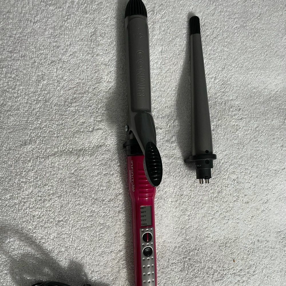 CONAIR Infiniti Pro curling iron/wand